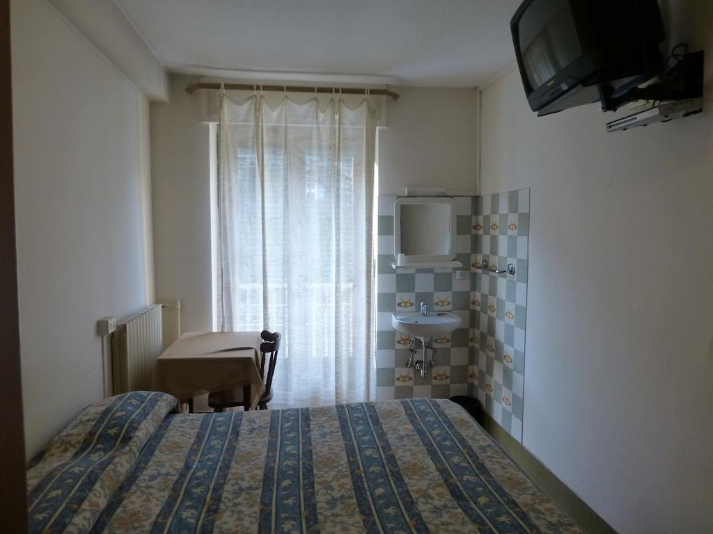 Hotel Beau Sejour Giampietro Andrea Sarre Pokój zdjęcie